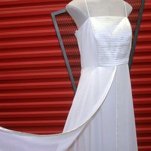 Alfred Sung Cream Formal or Bridal gown